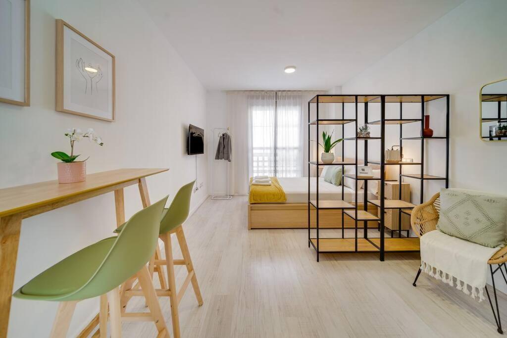 Sophisticated Studio In The Center Of มาลากา ภายนอก รูปภาพ