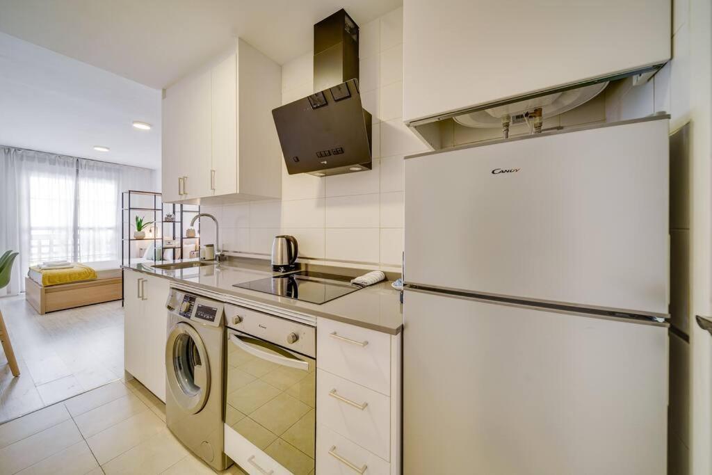 Sophisticated Studio In The Center Of มาลากา ภายนอก รูปภาพ