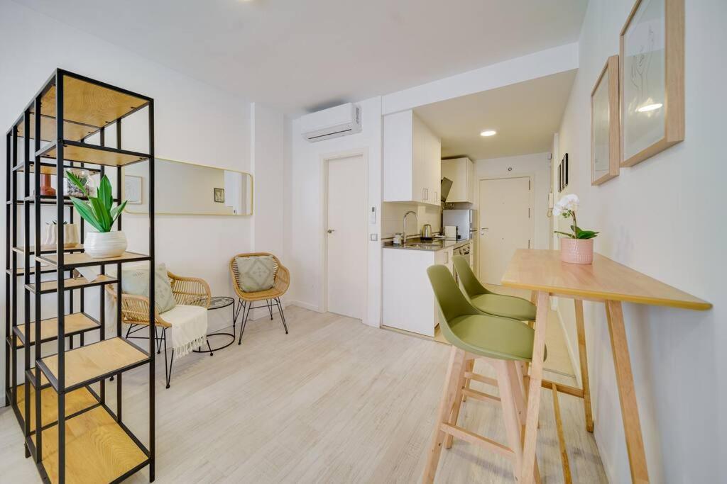 Sophisticated Studio In The Center Of มาลากา ภายนอก รูปภาพ